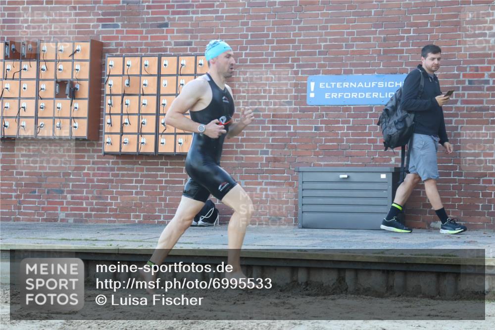 08.09.2024 - Stadtparktriathlon Luisa Fischer http://msf.ph/oto/6995533 08.09.2024 08:45:51 Schwimmen 56, 59 meine-sportfotos.de