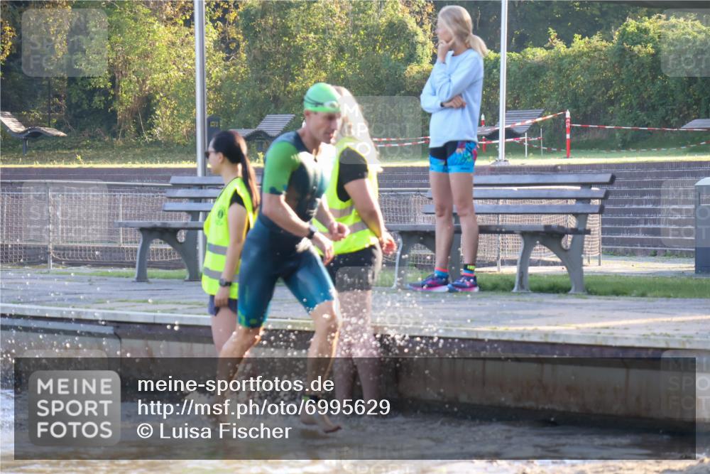 08.09.2024 - Stadtparktriathlon Luisa Fischer http://msf.ph/oto/6995629 08.09.2024 08:46:22 Schwimmen 1, 34, 62, 71 meine-sportfotos.de