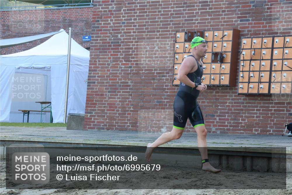 08.09.2024 - Stadtparktriathlon Luisa Fischer http://msf.ph/oto/6995679 08.09.2024 08:46:28 Schwimmen 1, 22, 34, 47, 62, 71 meine-sportfotos.de