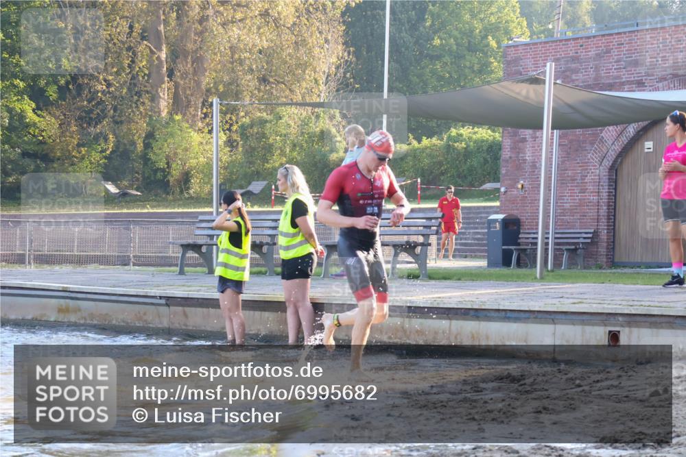08.09.2024 - Stadtparktriathlon Luisa Fischer http://msf.ph/oto/6995682 08.09.2024 08:46:30 Schwimmen 1, 22, 34, 47, 62, 71 meine-sportfotos.de