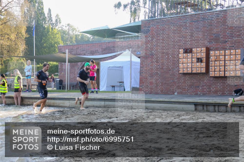 08.09.2024 - Stadtparktriathlon Luisa Fischer http://msf.ph/oto/6995751 08.09.2024 08:46:46 Schwimmen 19, 25, 26, 29, 33, 48, 50, 68, 77, 83, 86 meine-sportfotos.de