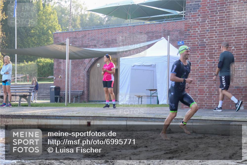 08.09.2024 - Stadtparktriathlon Luisa Fischer http://msf.ph/oto/6995771 08.09.2024 08:46:48 Schwimmen 19, 25, 26, 29, 33, 48, 50, 68, 77, 83 meine-sportfotos.de