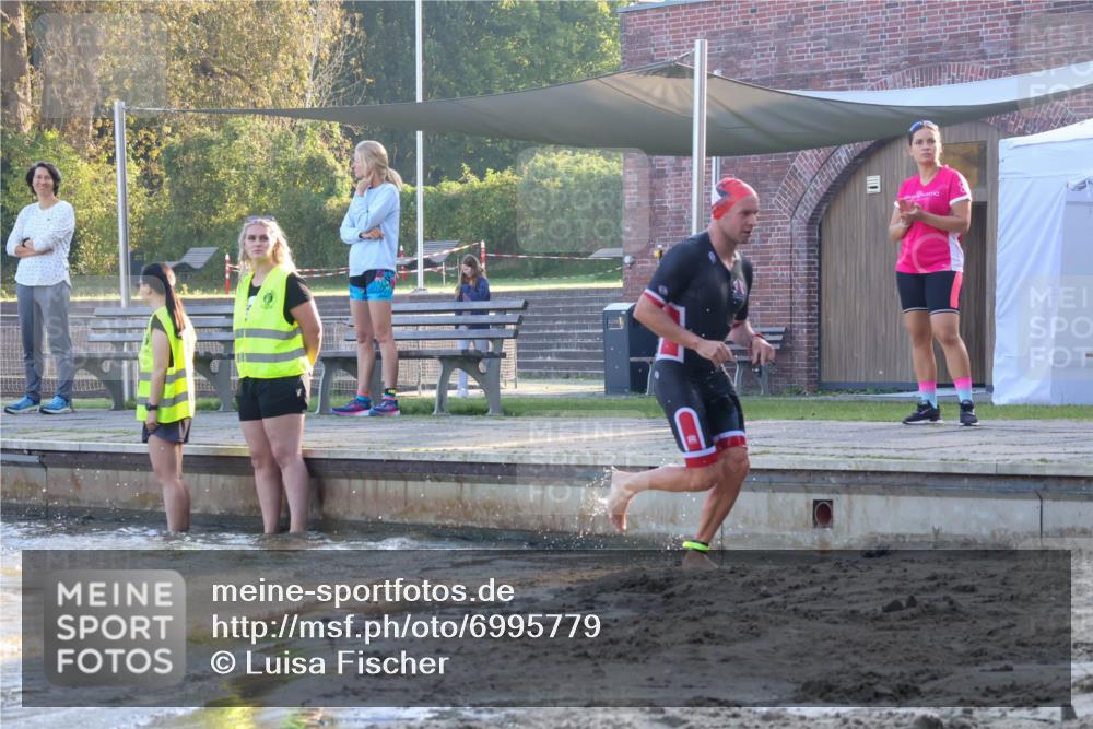 08.09.2024 - Stadtparktriathlon Luisa Fischer http://msf.ph/oto/6995779 08.09.2024 08:46:49 Schwimmen 19, 20, 25, 29, 33, 48, 50, 68, 77, 83, 89 meine-sportfotos.de