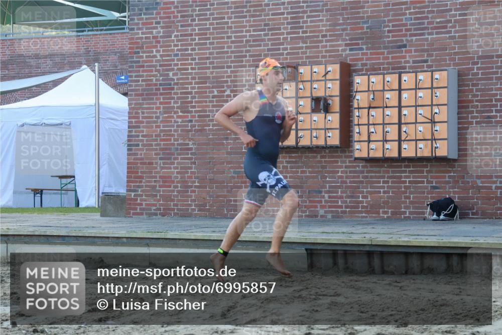 08.09.2024 - Stadtparktriathlon Luisa Fischer http://msf.ph/oto/6995857 08.09.2024 08:47:08 Schwimmen 3, 39, 44, 78, 80 meine-sportfotos.de