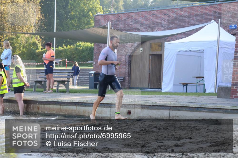 08.09.2024 - Stadtparktriathlon Luisa Fischer http://msf.ph/oto/6995965 08.09.2024 08:47:41 Schwimmen 18, 30, 31, 63, 76 meine-sportfotos.de