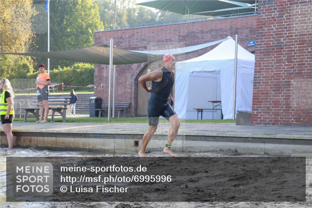 08.09.2024 - Stadtparktriathlon Luisa Fischer http://msf.ph/oto/6995996 08.09.2024 08:47:47 Schwimmen 18, 28, 30, 31, 41, 45, 63, 76, 85 meine-sportfotos.de