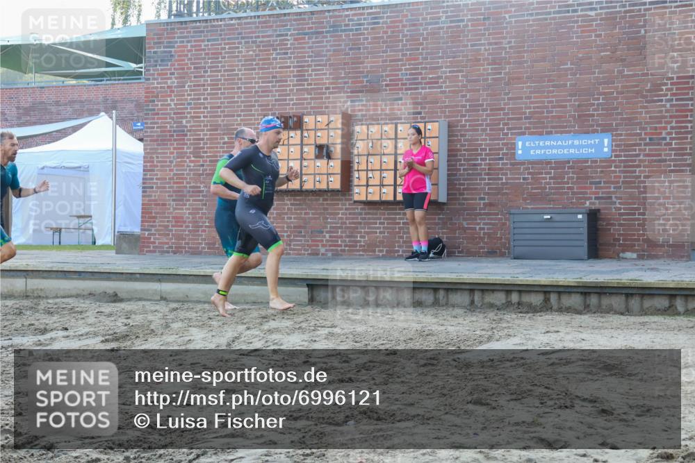 08.09.2024 - Stadtparktriathlon Luisa Fischer http://msf.ph/oto/6996121 08.09.2024 08:48:03 Schwimmen 15, 21, 23, 35, 37, 40, 45, 54, 60, 66, 67, 72, 74, 82 meine-sportfotos.de