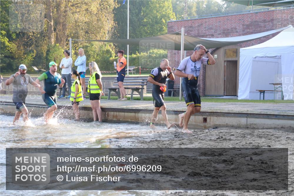 08.09.2024 - Stadtparktriathlon Luisa Fischer http://msf.ph/oto/6996209 08.09.2024 08:48:12 Schwimmen 24, 27, 37, 46, 57, 58, 60, 64, 82 meine-sportfotos.de