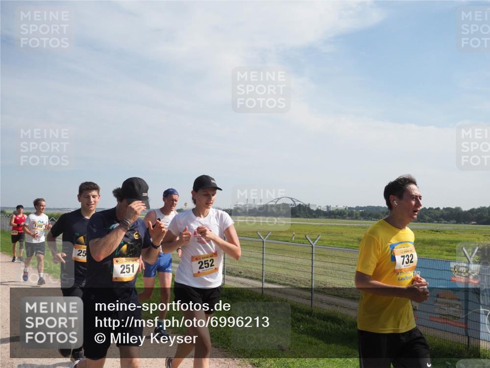 08.09.2024 - Airport Race Miley Keyser http://msf.ph/oto/6996213 08.09.2024 12:18:08 Laufen OLYMPUS, DIGITAL, CAMERA meine-sportfotos.de