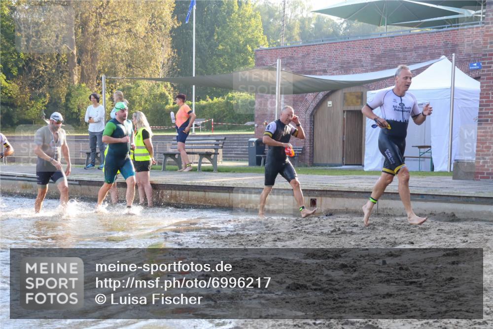 08.09.2024 - Stadtparktriathlon Luisa Fischer http://msf.ph/oto/6996217 08.09.2024 08:48:13 Schwimmen 24, 27, 37, 46, 57, 58, 60, 64, 82 meine-sportfotos.de