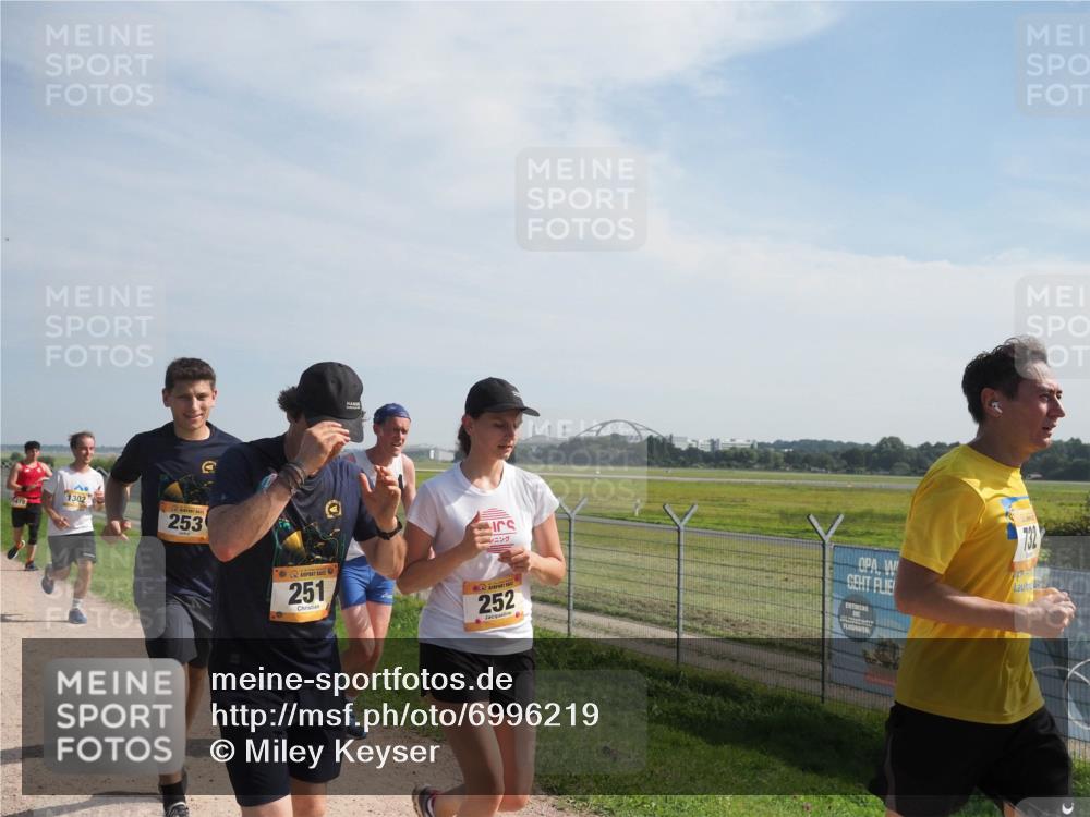 08.09.2024 - Airport Race Miley Keyser http://msf.ph/oto/6996219 08.09.2024 12:18:08 Laufen OLYMPUS, DIGITAL, CAMERA meine-sportfotos.de