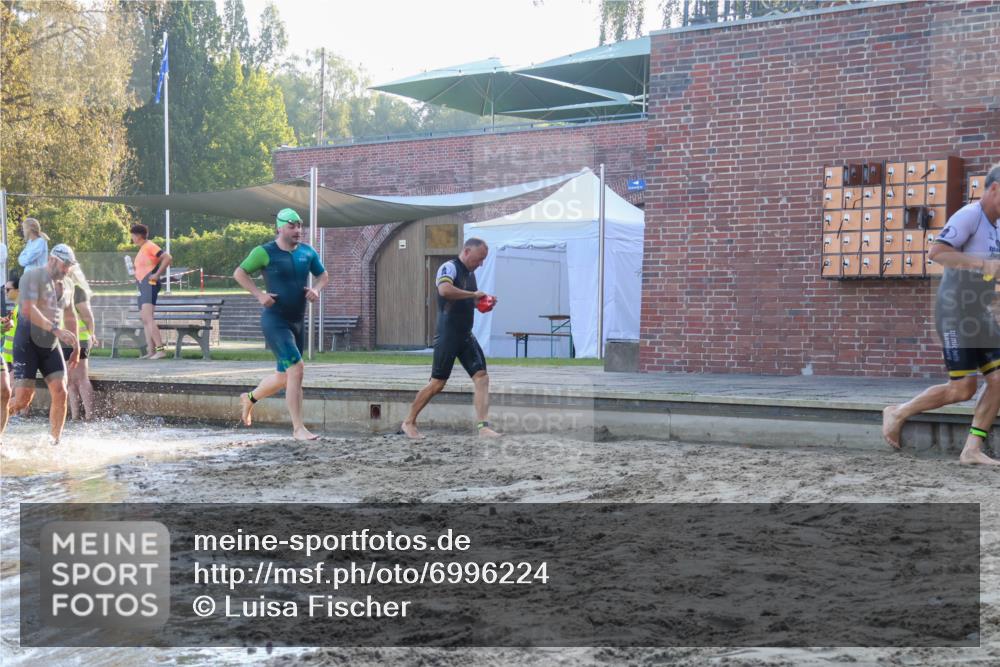 08.09.2024 - Stadtparktriathlon Luisa Fischer http://msf.ph/oto/6996224 08.09.2024 08:48:14 Schwimmen 24, 27, 37, 46, 57, 58, 60, 64, 82 meine-sportfotos.de