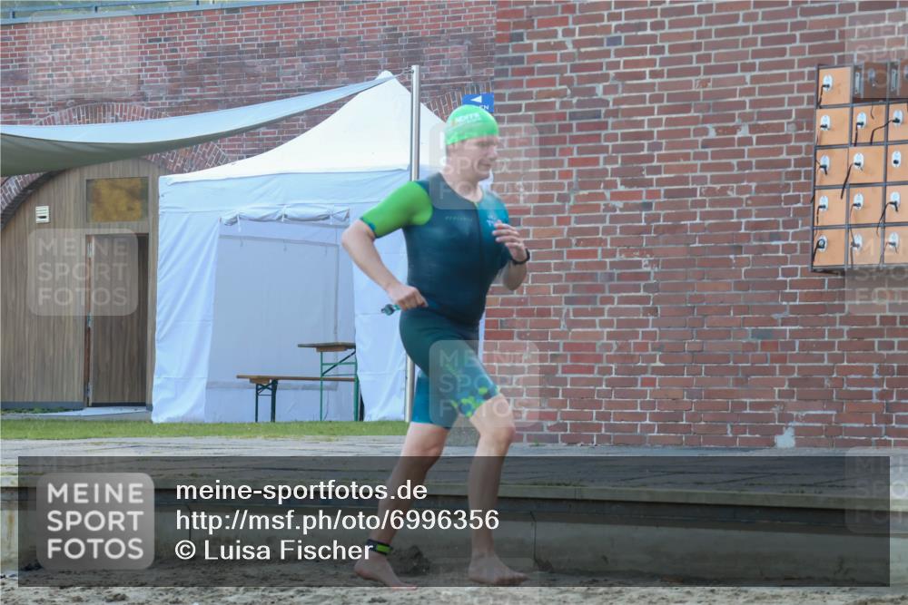 08.09.2024 - Stadtparktriathlon Luisa Fischer http://msf.ph/oto/6996356 08.09.2024 08:48:41 Schwimmen 4, 16, 65 meine-sportfotos.de