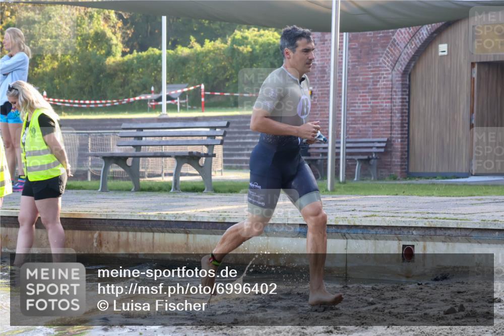 08.09.2024 - Stadtparktriathlon Luisa Fischer http://msf.ph/oto/6996402 08.09.2024 08:48:52 Schwimmen 16, 42 meine-sportfotos.de