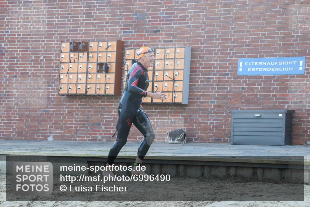 08.09.2024 - Stadtparktriathlon Luisa Fischer http://msf.ph/oto/6996490 08.09.2024 08:49:26 Schwimmen 2 meine-sportfotos.de