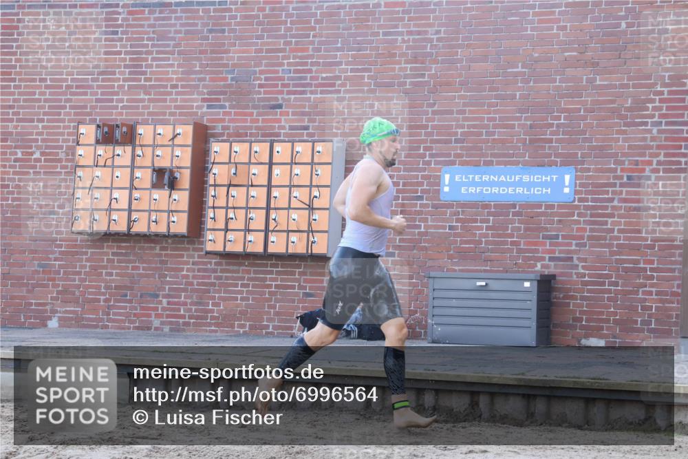 08.09.2024 - Stadtparktriathlon Luisa Fischer http://msf.ph/oto/6996564 08.09.2024 08:57:17 Schwimmen 114, 122 meine-sportfotos.de