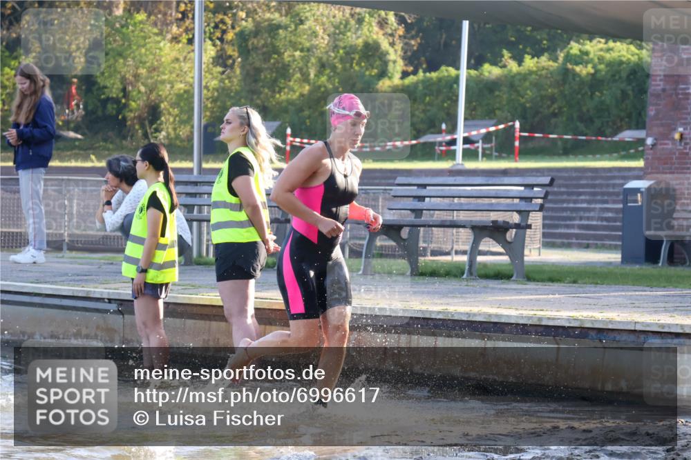 08.09.2024 - Stadtparktriathlon Luisa Fischer http://msf.ph/oto/6996617 08.09.2024 08:57:28 Schwimmen 99, 106, 126 meine-sportfotos.de