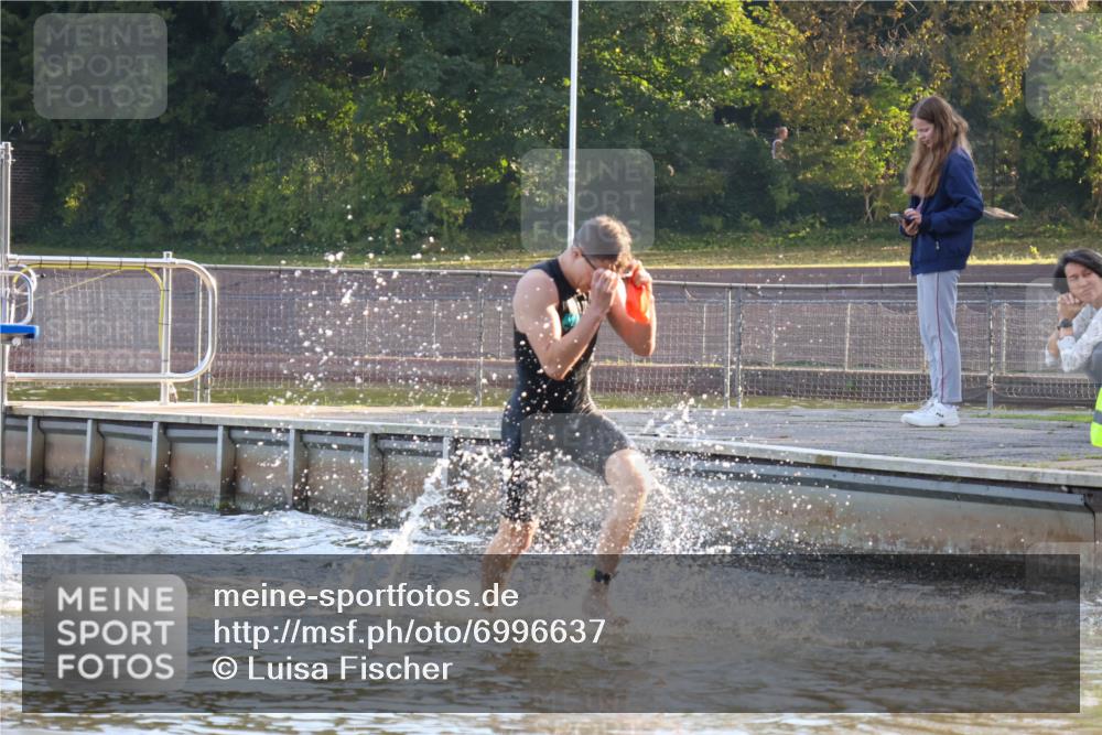 08.09.2024 - Stadtparktriathlon Luisa Fischer http://msf.ph/oto/6996637 08.09.2024 08:57:32 Schwimmen 99, 106, 126 meine-sportfotos.de