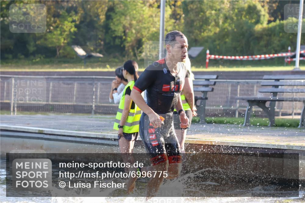 08.09.2024 - Stadtparktriathlon Luisa Fischer http://msf.ph/oto/6996775 08.09.2024 08:58:13 Schwimmen 102, 158 meine-sportfotos.de