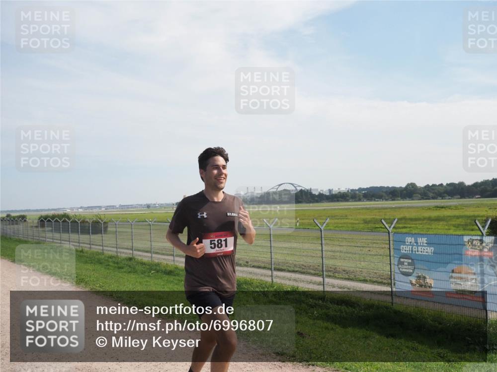 08.09.2024 - Airport Race Miley Keyser http://msf.ph/oto/6996807 08.09.2024 12:18:51 Laufen OLYMPUS, DIGITAL, CAMERA meine-sportfotos.de
