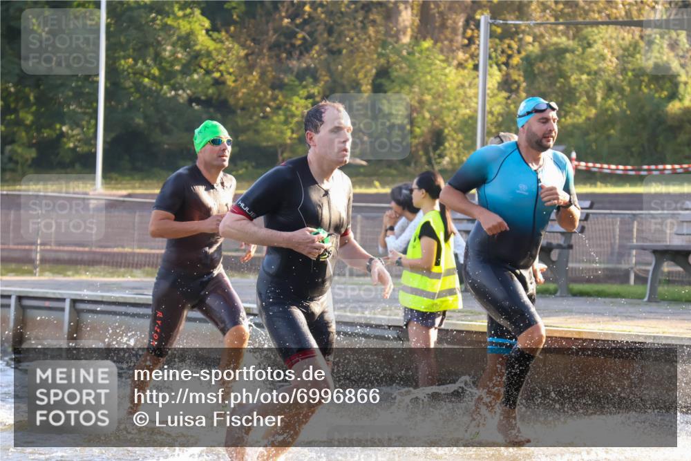 08.09.2024 - Stadtparktriathlon Luisa Fischer http://msf.ph/oto/6996866 08.09.2024 08:58:32 Schwimmen 90, 91, 92, 105, 108, 112, 123, 125 meine-sportfotos.de