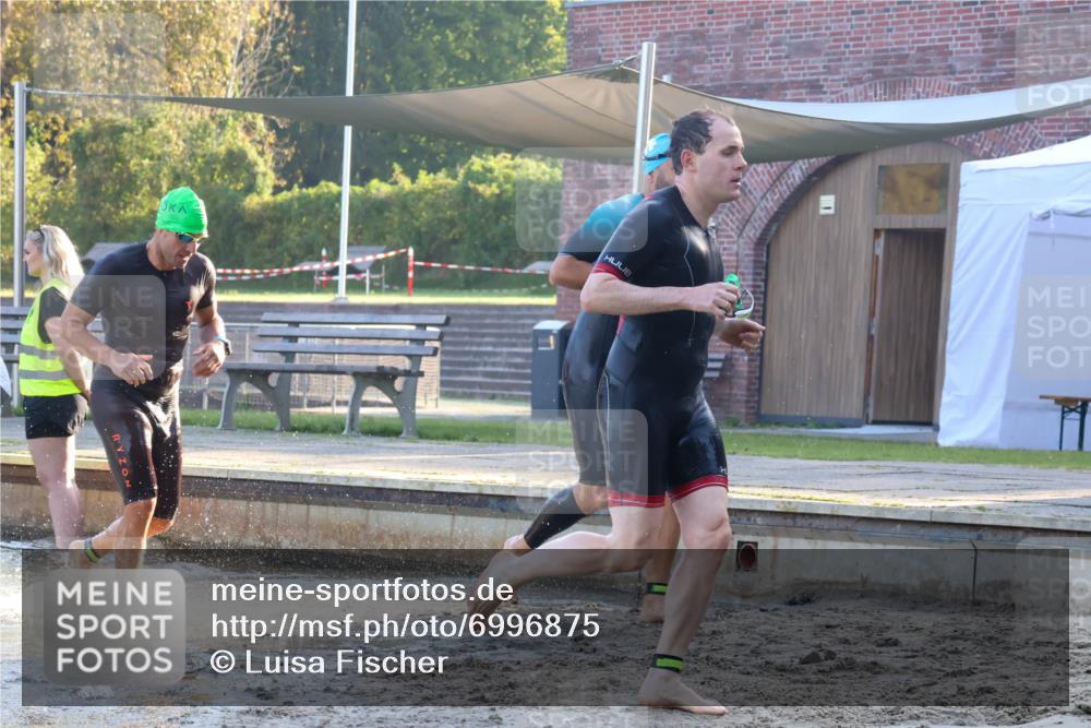 08.09.2024 - Stadtparktriathlon Luisa Fischer http://msf.ph/oto/6996875 08.09.2024 08:58:34 Schwimmen 90, 91, 92, 93, 105, 108, 112, 120, 123, 125 meine-sportfotos.de
