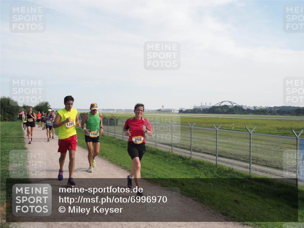 08.09.2024 - Airport Race Miley Keyser http://msf.ph/oto/6996970 08.09.2024 12:19:10 Laufen OLYMPUS, DIGITAL, CAMERA meine-sportfotos.de