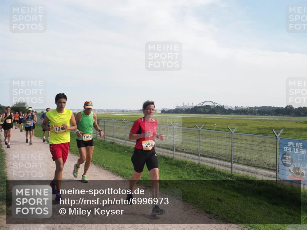 08.09.2024 - Airport Race Miley Keyser http://msf.ph/oto/6996973 08.09.2024 12:19:10 Laufen OLYMPUS, DIGITAL, CAMERA meine-sportfotos.de