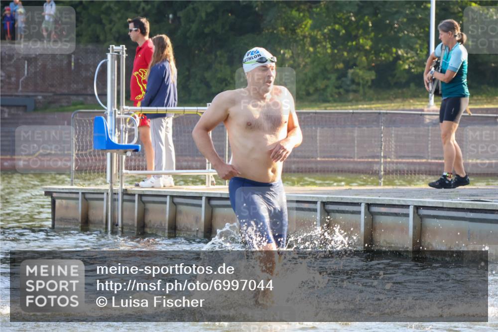 08.09.2024 - Stadtparktriathlon Luisa Fischer http://msf.ph/oto/6997044 08.09.2024 08:58:58 Schwimmen 104, 115 meine-sportfotos.de
