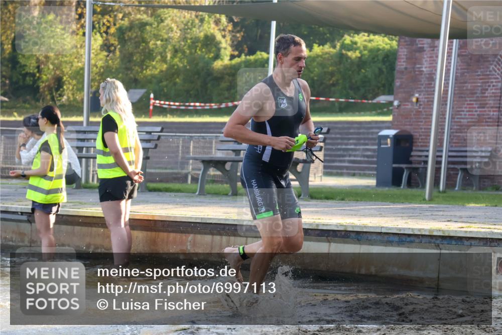 08.09.2024 - Stadtparktriathlon Luisa Fischer http://msf.ph/oto/6997113 08.09.2024 08:59:13 Schwimmen 94, 97, 109, 119 meine-sportfotos.de