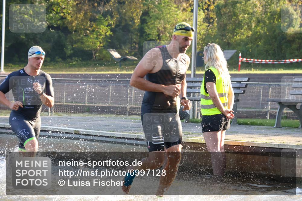 08.09.2024 - Stadtparktriathlon Luisa Fischer http://msf.ph/oto/6997128 08.09.2024 08:59:16 Schwimmen 94, 97, 109, 113, 117, 119, 128 meine-sportfotos.de