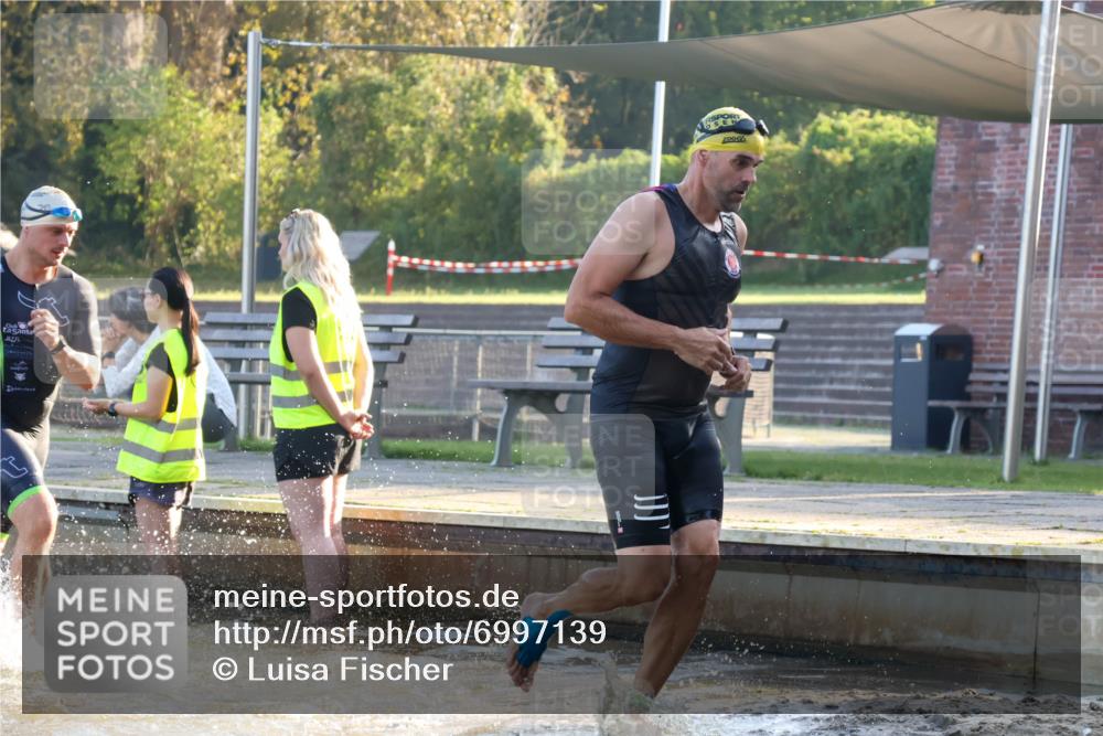 08.09.2024 - Stadtparktriathlon Luisa Fischer http://msf.ph/oto/6997139 08.09.2024 08:59:17 Schwimmen 94, 97, 109, 113, 117, 119, 128 meine-sportfotos.de