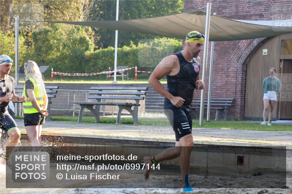 08.09.2024 - Stadtparktriathlon Luisa Fischer http://msf.ph/oto/6997144 08.09.2024 08:59:17 Schwimmen 94, 97, 109, 113, 117, 119, 128 meine-sportfotos.de
