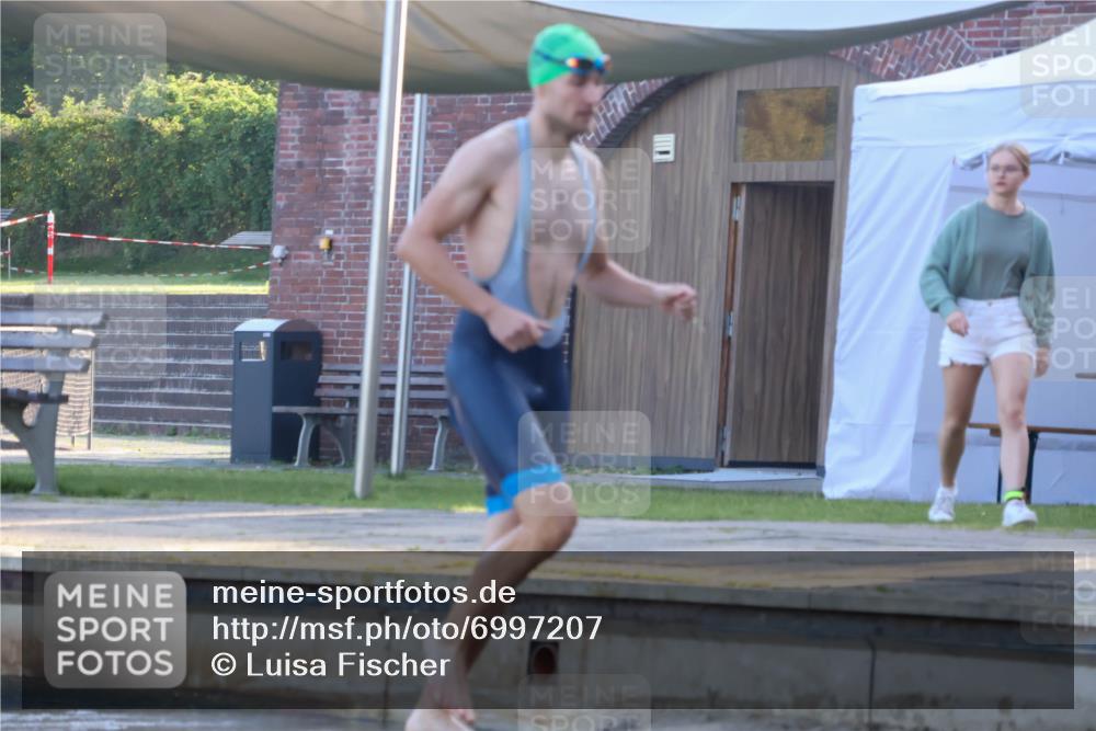 08.09.2024 - Stadtparktriathlon Luisa Fischer http://msf.ph/oto/6997207 08.09.2024 08:59:25 Schwimmen 107, 109, 113, 117, 119, 128 meine-sportfotos.de