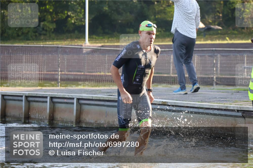 08.09.2024 - Stadtparktriathlon Luisa Fischer http://msf.ph/oto/6997280 08.09.2024 08:59:39 Schwimmen 107, 116 meine-sportfotos.de