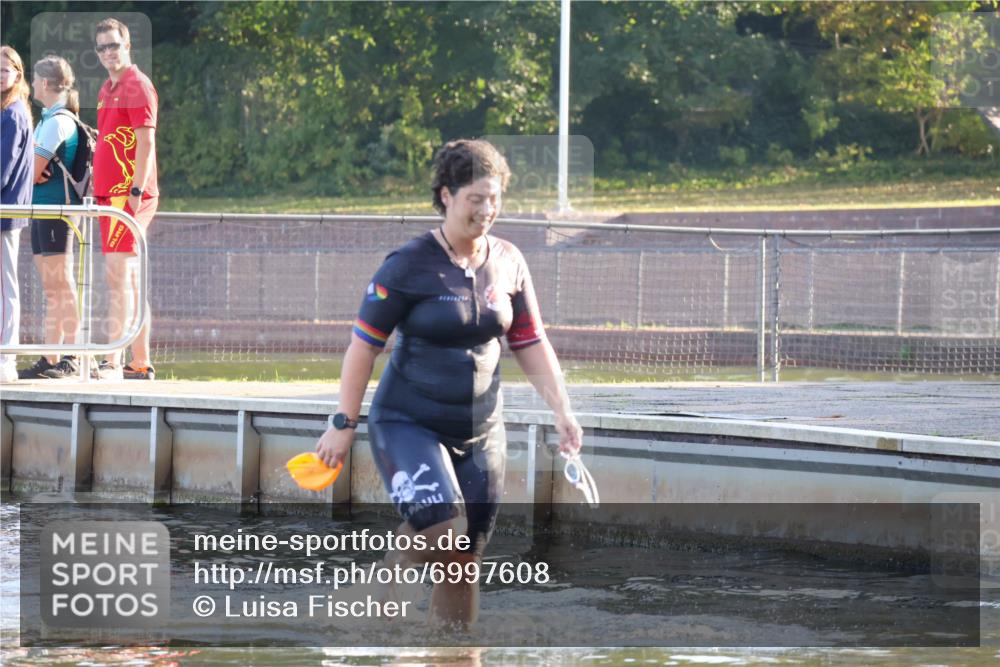 08.09.2024 - Stadtparktriathlon Luisa Fischer http://msf.ph/oto/6997608 08.09.2024 09:03:36 Schwimmen  meine-sportfotos.de