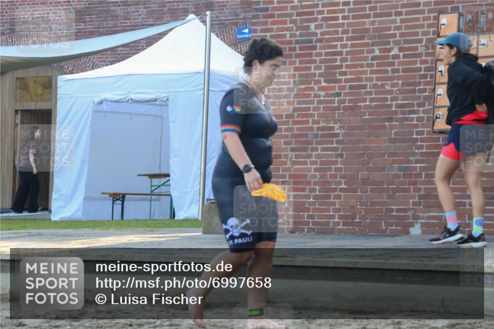 08.09.2024 - Stadtparktriathlon Luisa Fischer http://msf.ph/oto/6997658 08.09.2024 09:03:44 Schwimmen 95 meine-sportfotos.de