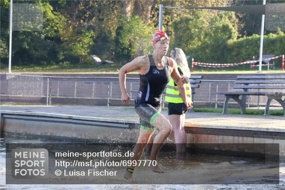 08.09.2024 - Stadtparktriathlon Luisa Fischer http://msf.ph/oto/6997770 08.09.2024 09:05:23 Schwimmen 133 meine-sportfotos.de
