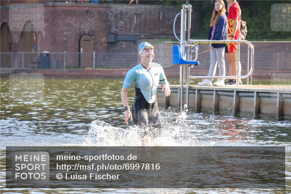 08.09.2024 - Stadtparktriathlon Luisa Fischer http://msf.ph/oto/6997816 08.09.2024 09:05:31 Schwimmen 133, 159 meine-sportfotos.de