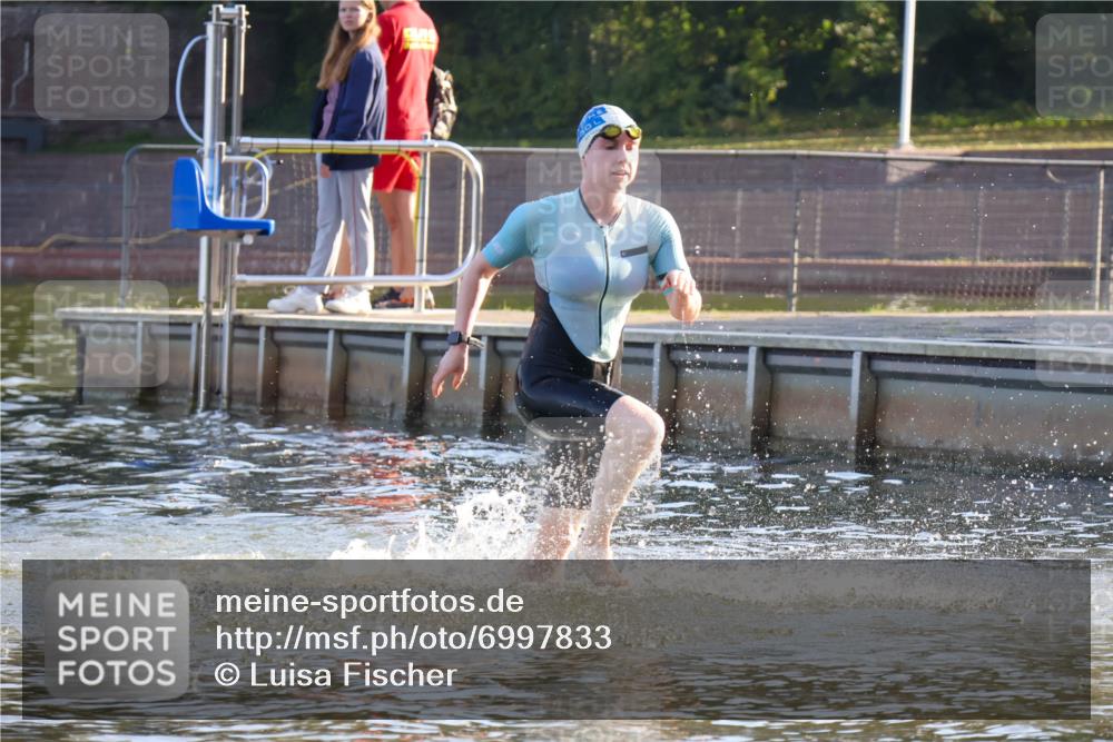 08.09.2024 - Stadtparktriathlon Luisa Fischer http://msf.ph/oto/6997833 08.09.2024 09:05:33 Schwimmen 159 meine-sportfotos.de