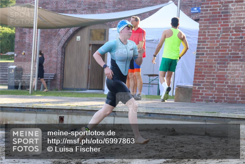 08.09.2024 - Stadtparktriathlon Luisa Fischer http://msf.ph/oto/6997863 08.09.2024 09:05:36 Schwimmen 159 meine-sportfotos.de