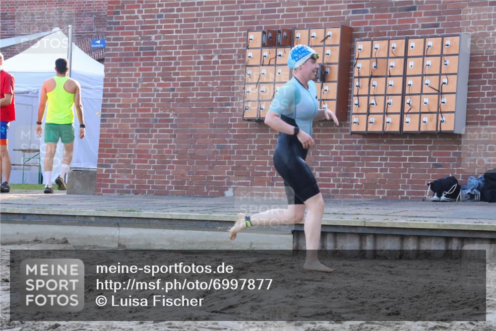 08.09.2024 - Stadtparktriathlon Luisa Fischer http://msf.ph/oto/6997877 08.09.2024 09:05:36 Schwimmen 159 meine-sportfotos.de