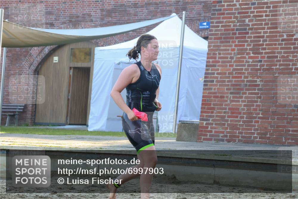 08.09.2024 - Stadtparktriathlon Luisa Fischer http://msf.ph/oto/6997903 08.09.2024 09:05:59 Schwimmen 154, 167 meine-sportfotos.de