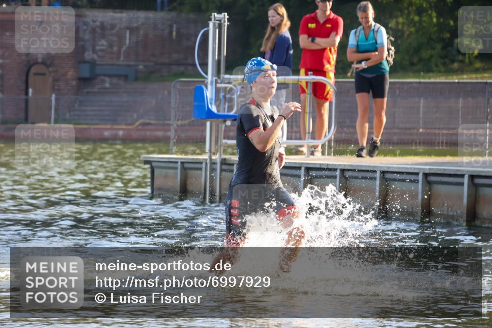 08.09.2024 - Stadtparktriathlon Luisa Fischer http://msf.ph/oto/6997929 08.09.2024 09:06:03 Schwimmen 154, 167 meine-sportfotos.de