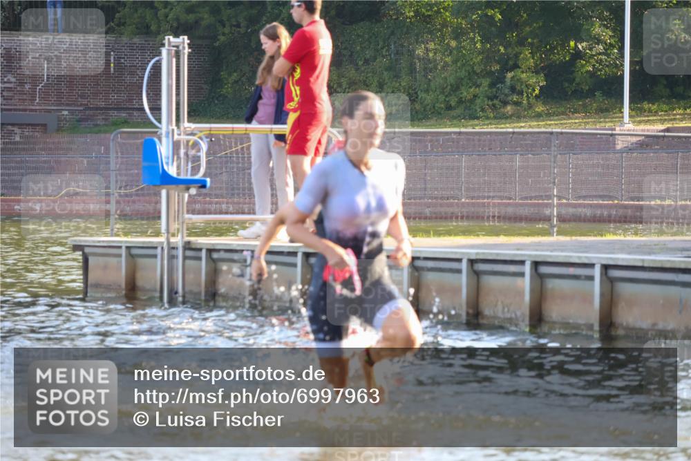 08.09.2024 - Stadtparktriathlon Luisa Fischer http://msf.ph/oto/6997963 08.09.2024 09:06:12 Schwimmen 153, 172 meine-sportfotos.de