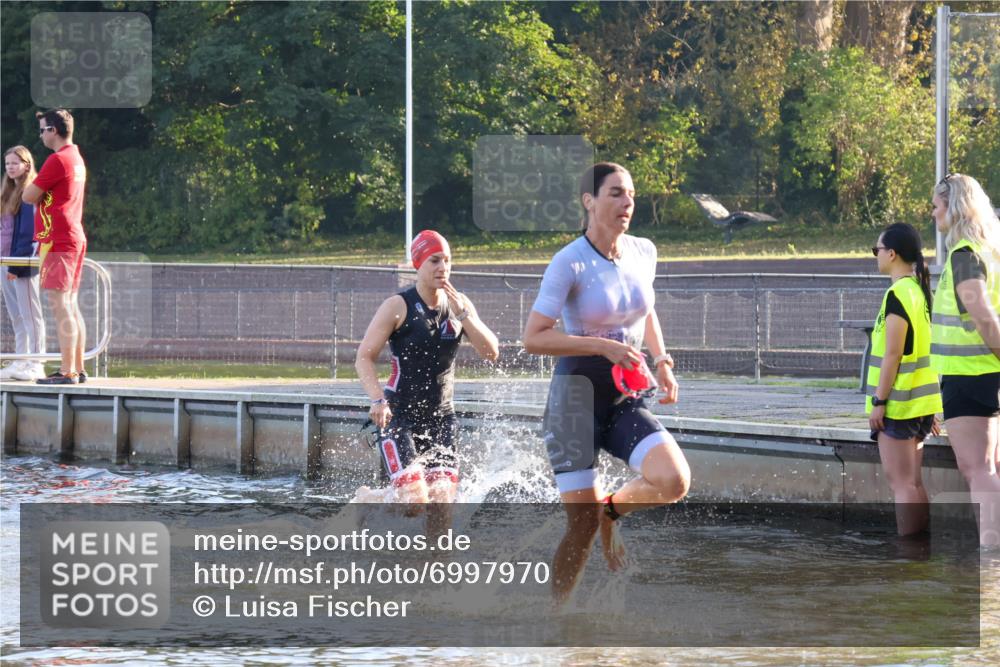 08.09.2024 - Stadtparktriathlon Luisa Fischer http://msf.ph/oto/6997970 08.09.2024 09:06:13 Schwimmen 153, 172 meine-sportfotos.de