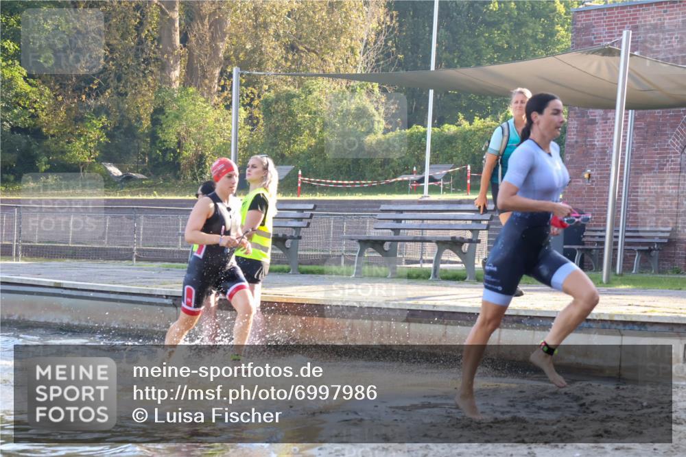 08.09.2024 - Stadtparktriathlon Luisa Fischer http://msf.ph/oto/6997986 08.09.2024 09:06:15 Schwimmen 153, 172 meine-sportfotos.de
