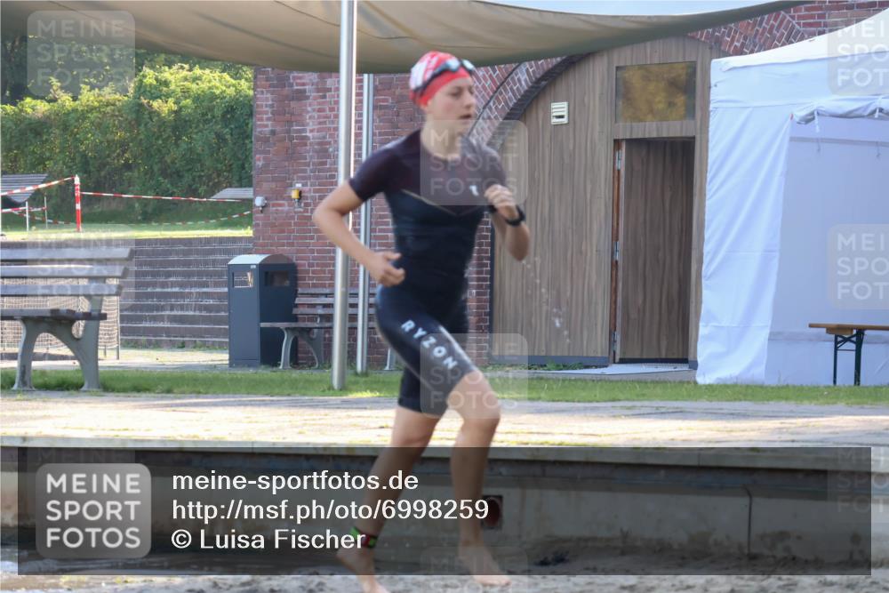 08.09.2024 - Stadtparktriathlon Luisa Fischer http://msf.ph/oto/6998259 08.09.2024 09:07:27 Schwimmen 144, 173 meine-sportfotos.de