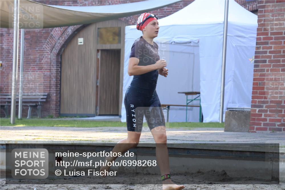 08.09.2024 - Stadtparktriathlon Luisa Fischer http://msf.ph/oto/6998268 08.09.2024 09:07:27 Schwimmen 144, 173 meine-sportfotos.de
