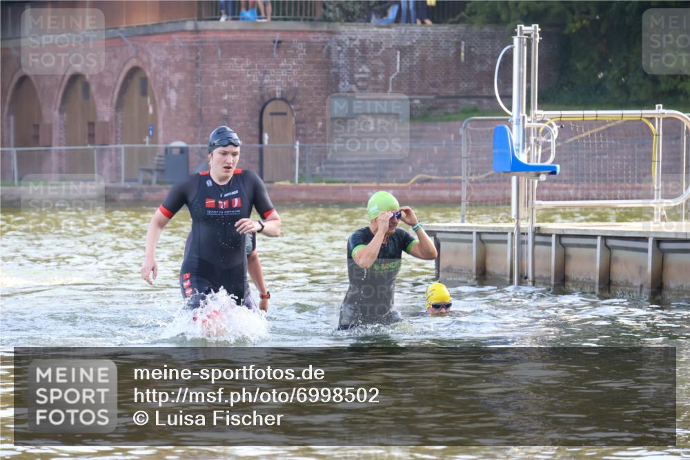 08.09.2024 - Stadtparktriathlon Luisa Fischer http://msf.ph/oto/6998502 08.09.2024 09:08:40 Schwimmen 135, 155, 164 meine-sportfotos.de